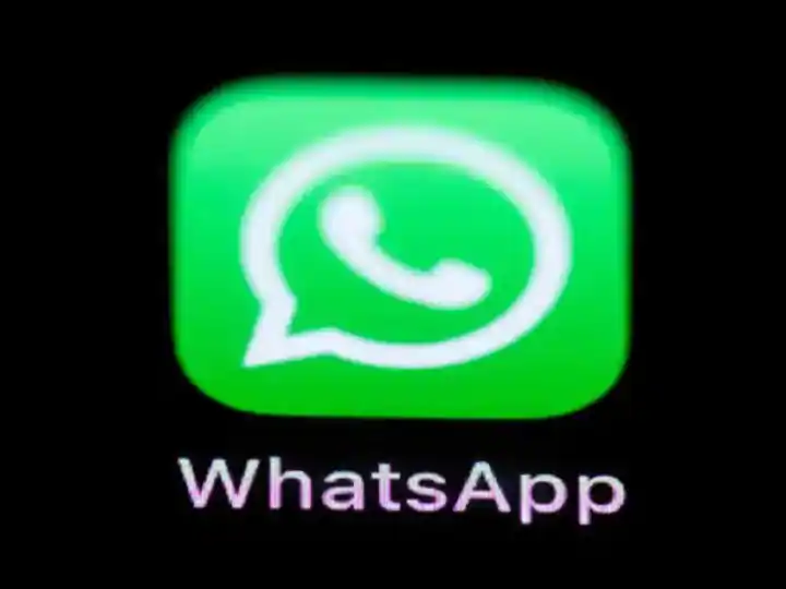 If you use WhatsApp throughout the day, then set the dark mode feature now, the eyes will not have this problem